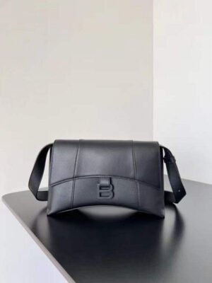 Balenciaga Downtown leather shoulder bag BGDC0046