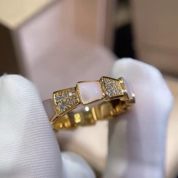 Serpentine Diamond Ring JWL00852