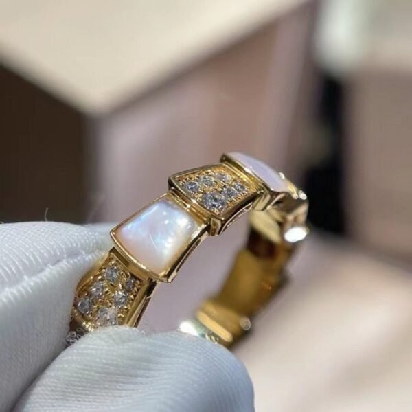 Serpentine Diamond Ring JWL00852