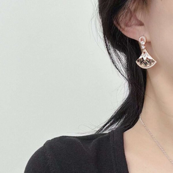 Rose De Noel Earrings JWL00256