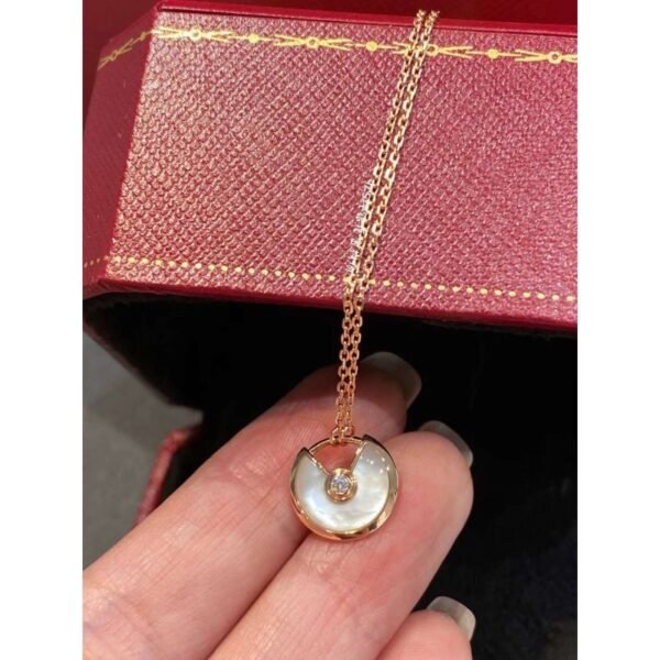 Classic Amulet Necklace JWL01164