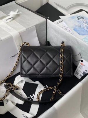 Chanel-Black-Flap-Bag-BCH00753-2.jpg