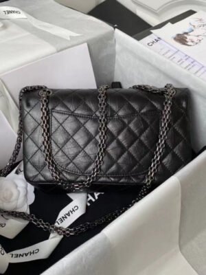 Chanel-Black-Flap-Bag-BCH00765-2.jpg