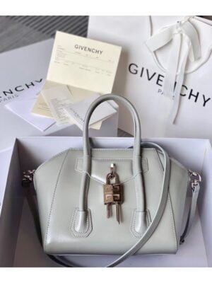 Antigona Lock Bag BGV00155