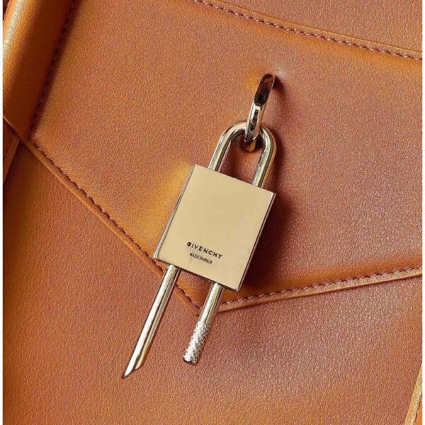 Antigona Lock Bag BGV00172