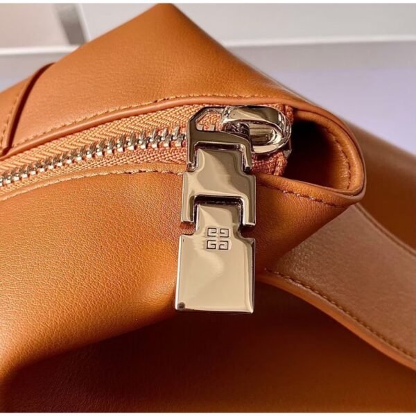Antigona Lock Bag BGV00172