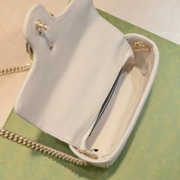 Gucci GG Marmont Fang Hand Bag BG0525240