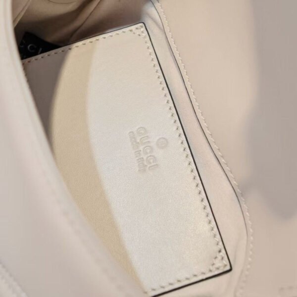 Gucci GG Marmont Fang Hand Bag BG0525240