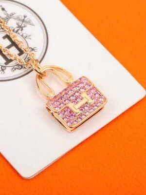 Hermes_Bag_Necklace_JWLH0138_2_e0c19406-6ff4-4240-923f-8b78d07ab724.jpg