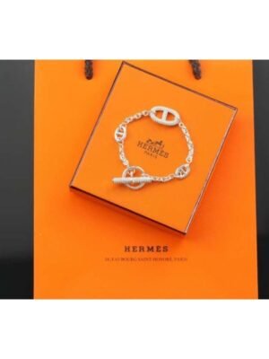 Hermes_Farandole_Pig_Nose_Bracelet_JWLH0016_1_edd5c19d-e198-48b9-8310-b0e8c93f0ab5.jpg